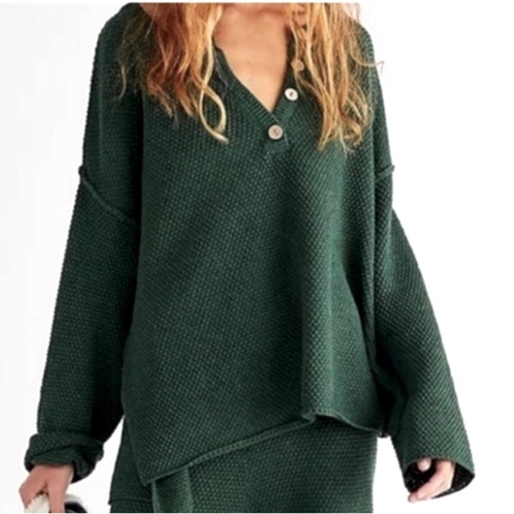 Free People Sweaters - Free People FP Beach Hailee Sweater in Green Women’s size Large